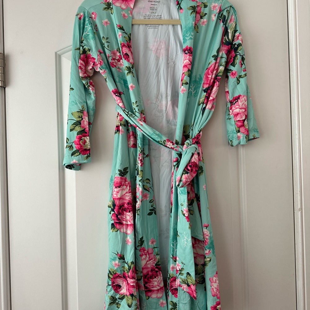 New Without Tags - Posh Peanut Teal Floral Robe (Size M)
